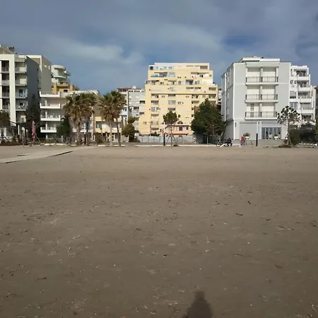 Seaview In Beach, Albania -elavator, Air-condition, Internet Provided * Durrës