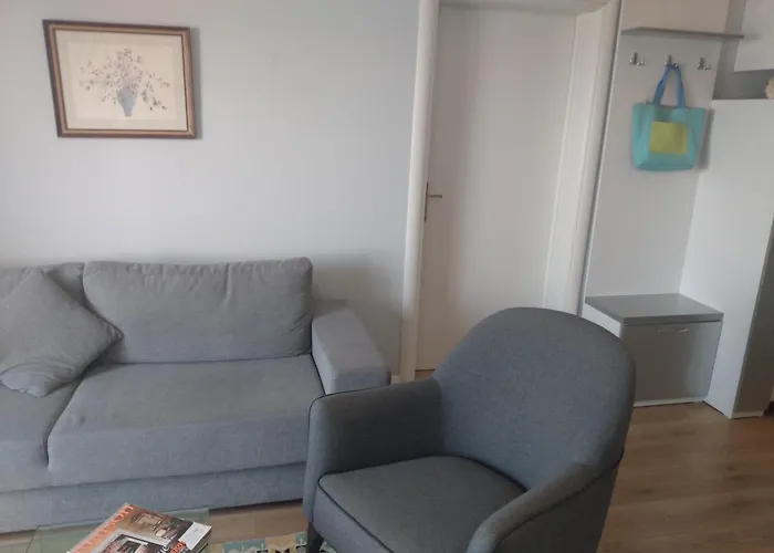 Seaview In Beach, Albania -elavator, Air-condition, Internet Provided Apartamento *