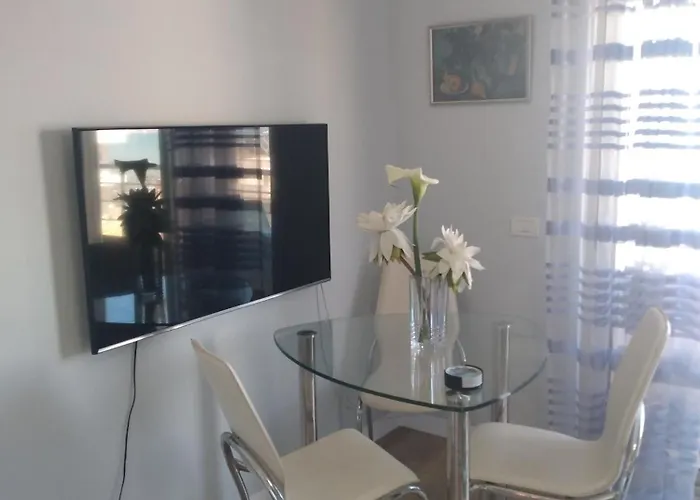 Seaview In Beach, Albania -elavator, Air-condition, Internet Provided 公寓 Durrës